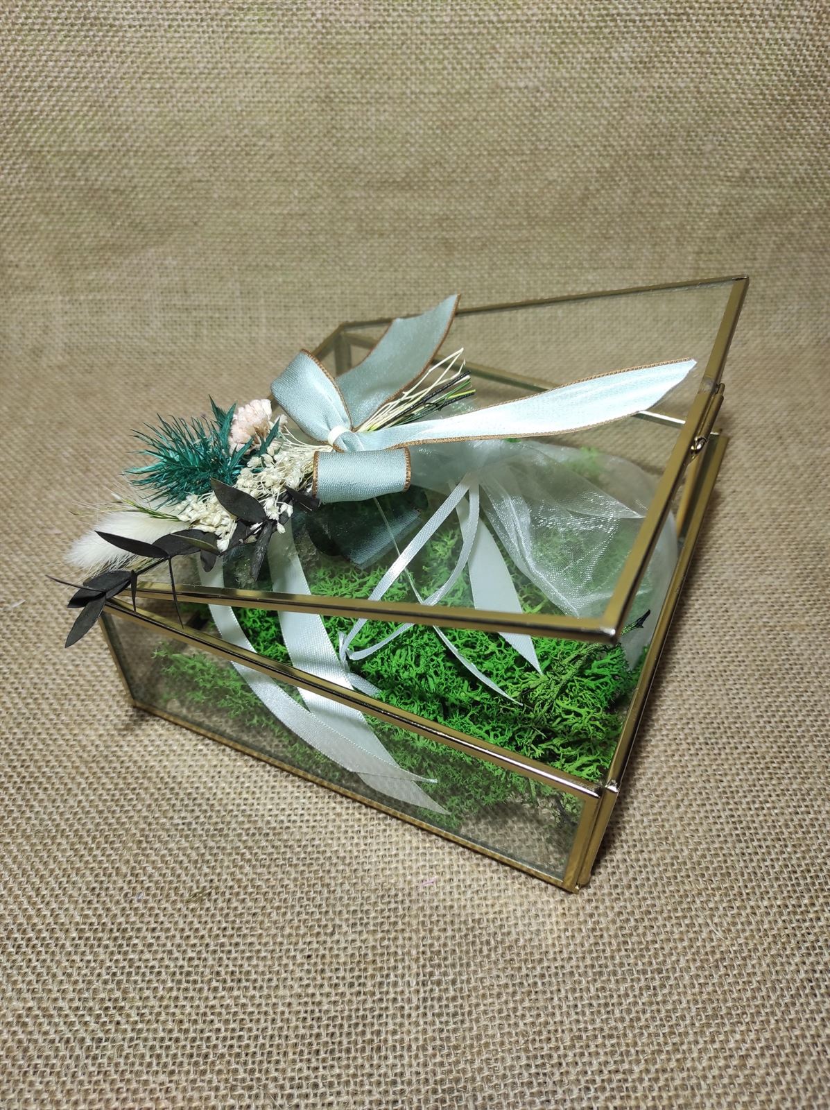 Caja dorada cuadrada - Imagen 1