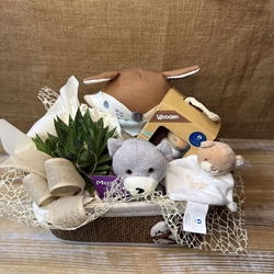 Caja marrón con peluche - Imagen 2