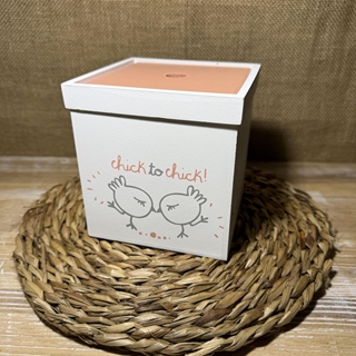 Caja naranja pequeña pollito - Imagen 1