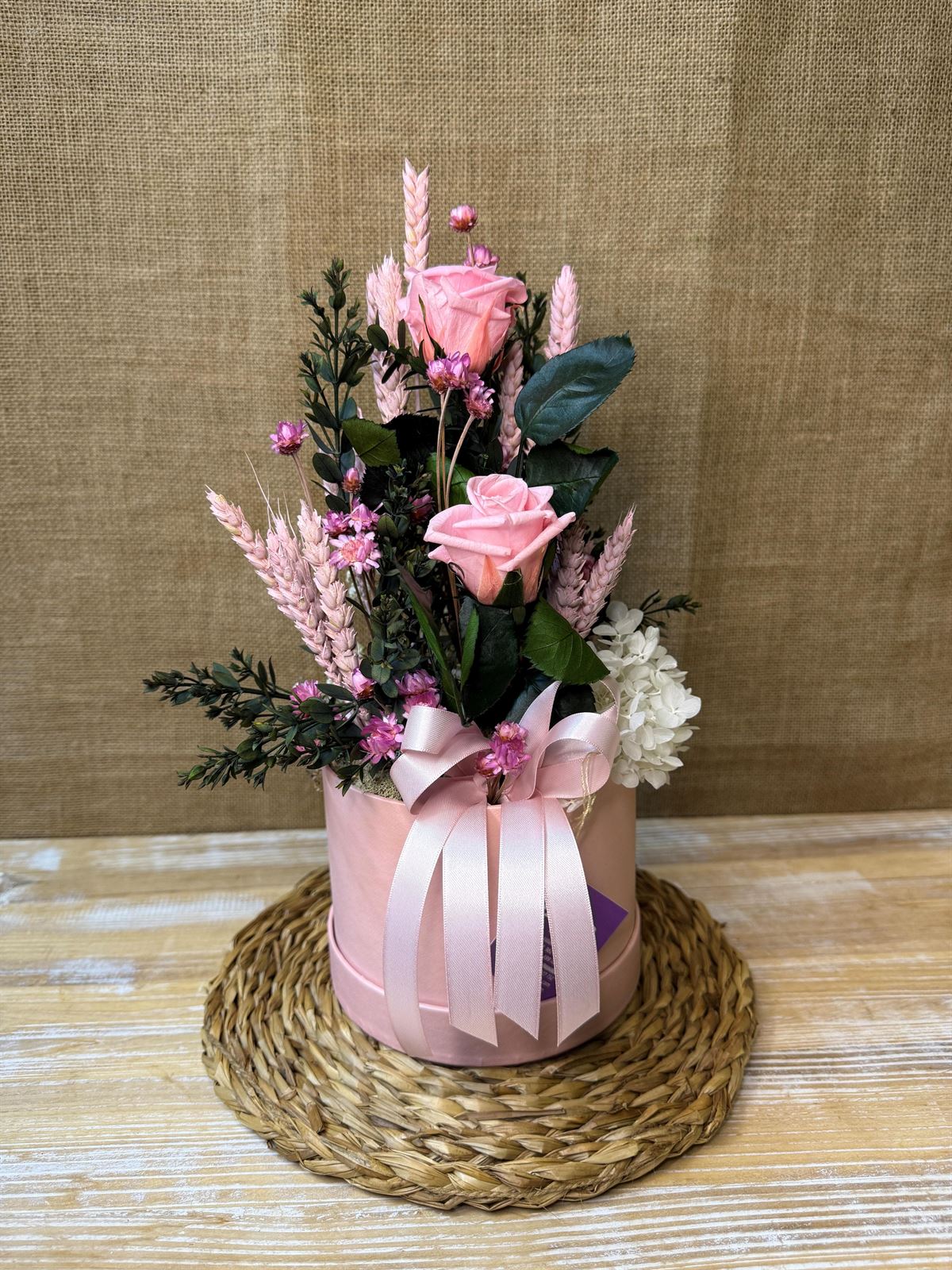 Caja rosa con 2 rosas rosa - Imagen 4