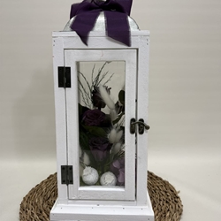 Candelabro blanco en tonos morados - Imagen 1