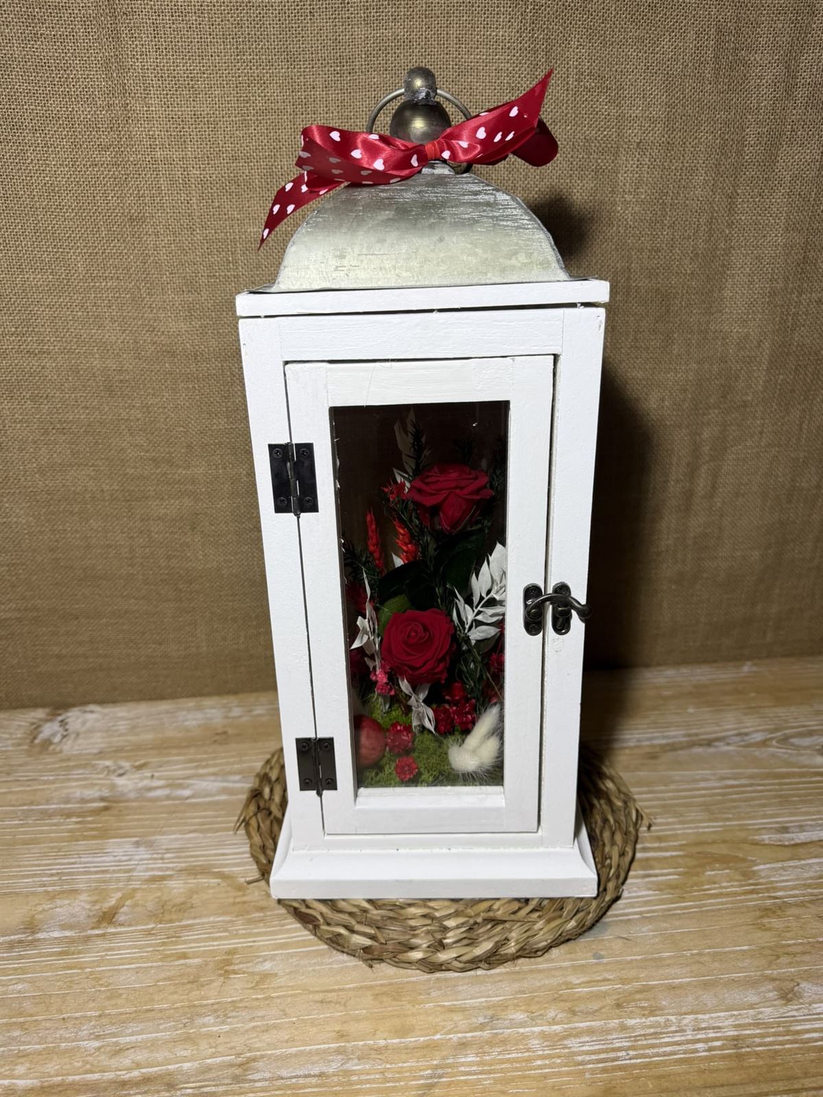 Candelabro blanco en tonos rojos - Imagen 3