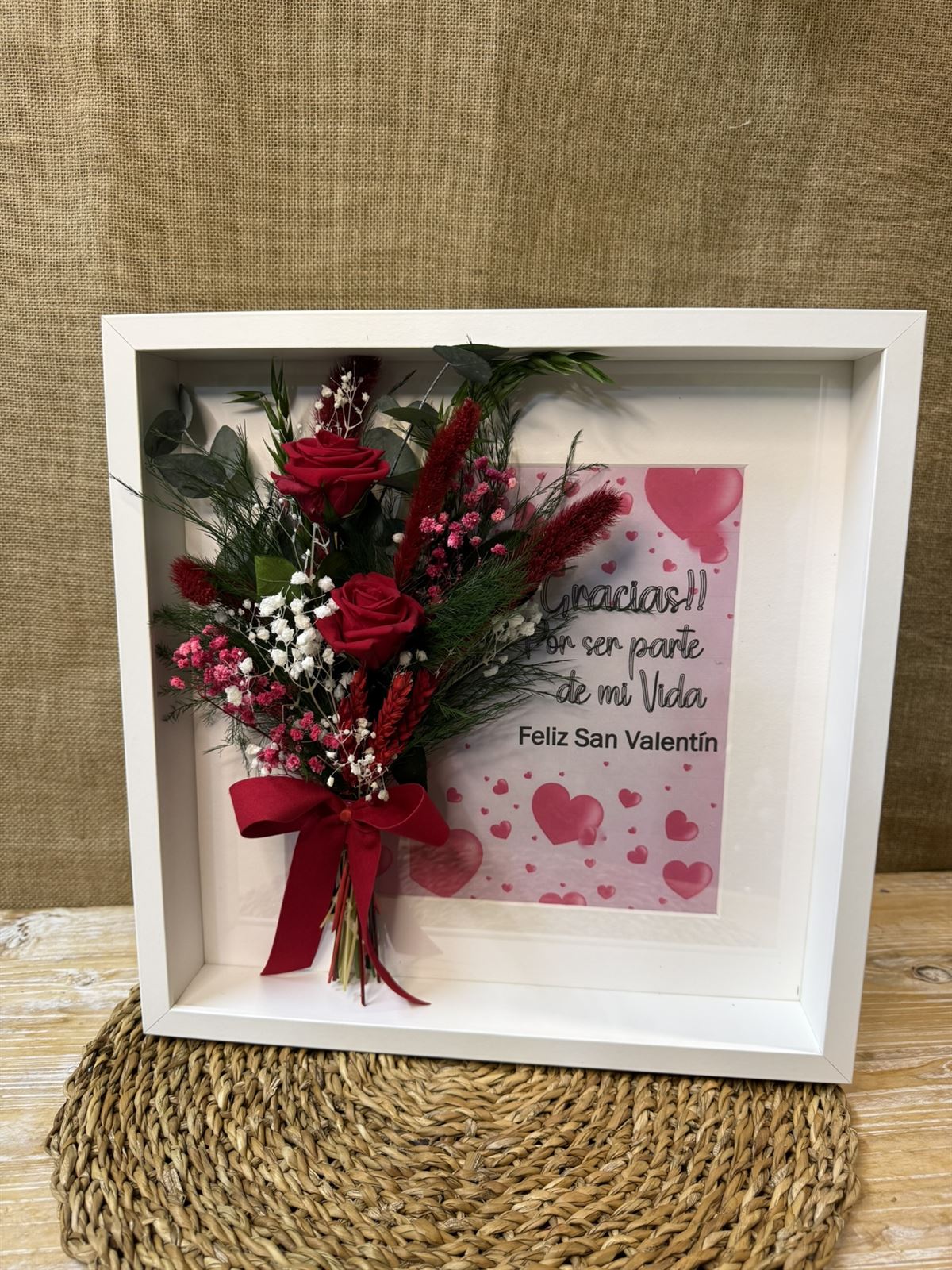 Cuadro rojo grande con frase (B) - Imagen 1