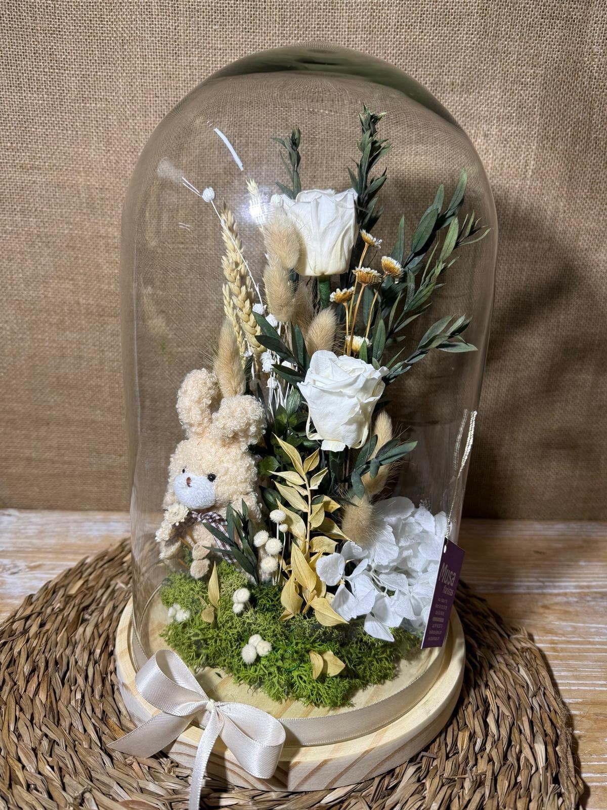 Cúpula en tonos beis con peluche - Imagen 3