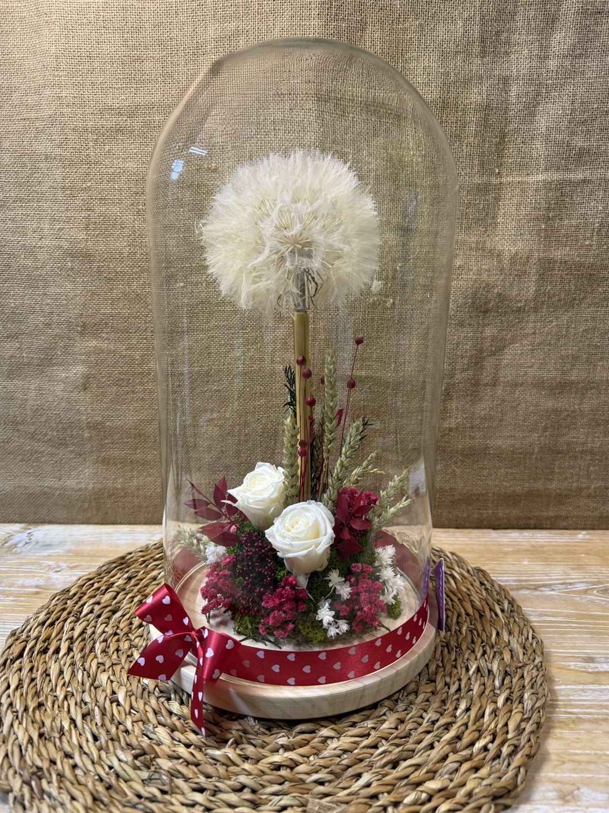 Cúpula en tonos rojos con diente de león - Imagen 4