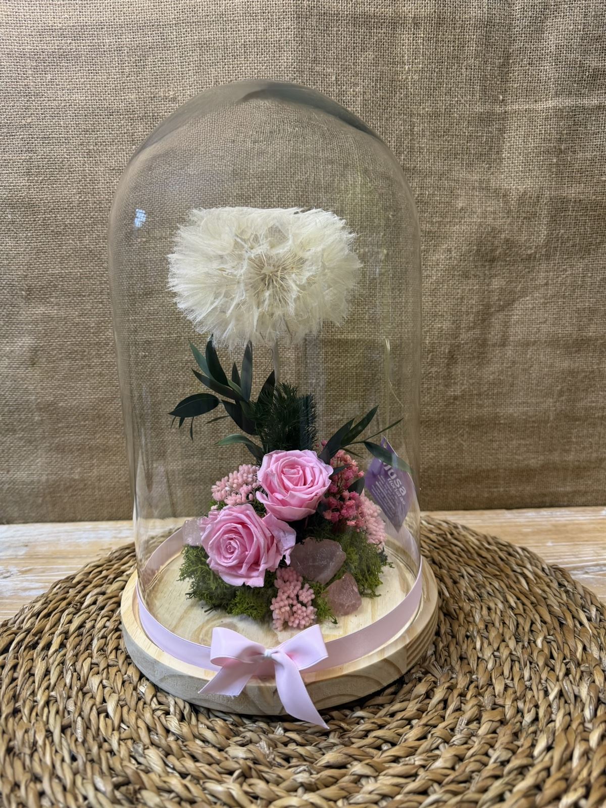 Cúpula en tonos rosas con diente de león - Imagen 1