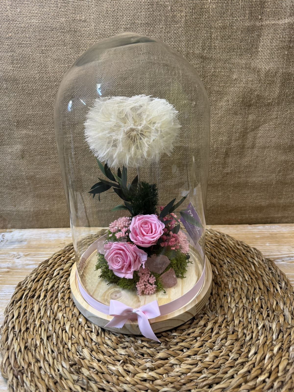 Cúpula en tonos rosas con diente de león - Imagen 2