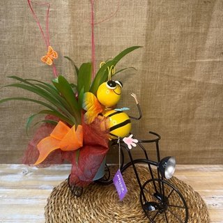 Figura de abeja con una guzmania - Imagen 2