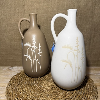 Jarrón de cerámica en tono beis o marrón - Imagen 1