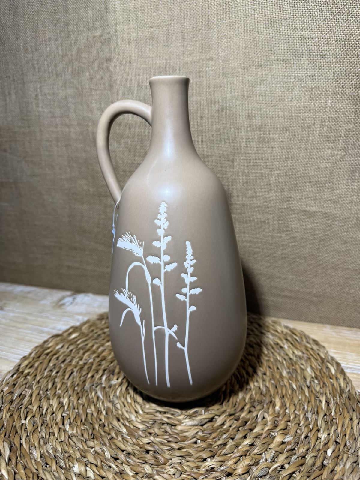 Jarrón de cerámica en tono beis o marrón - Imagen 7