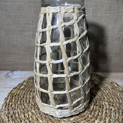 Jarrón de cristal con cuerdas de mimbre - Imagen 1