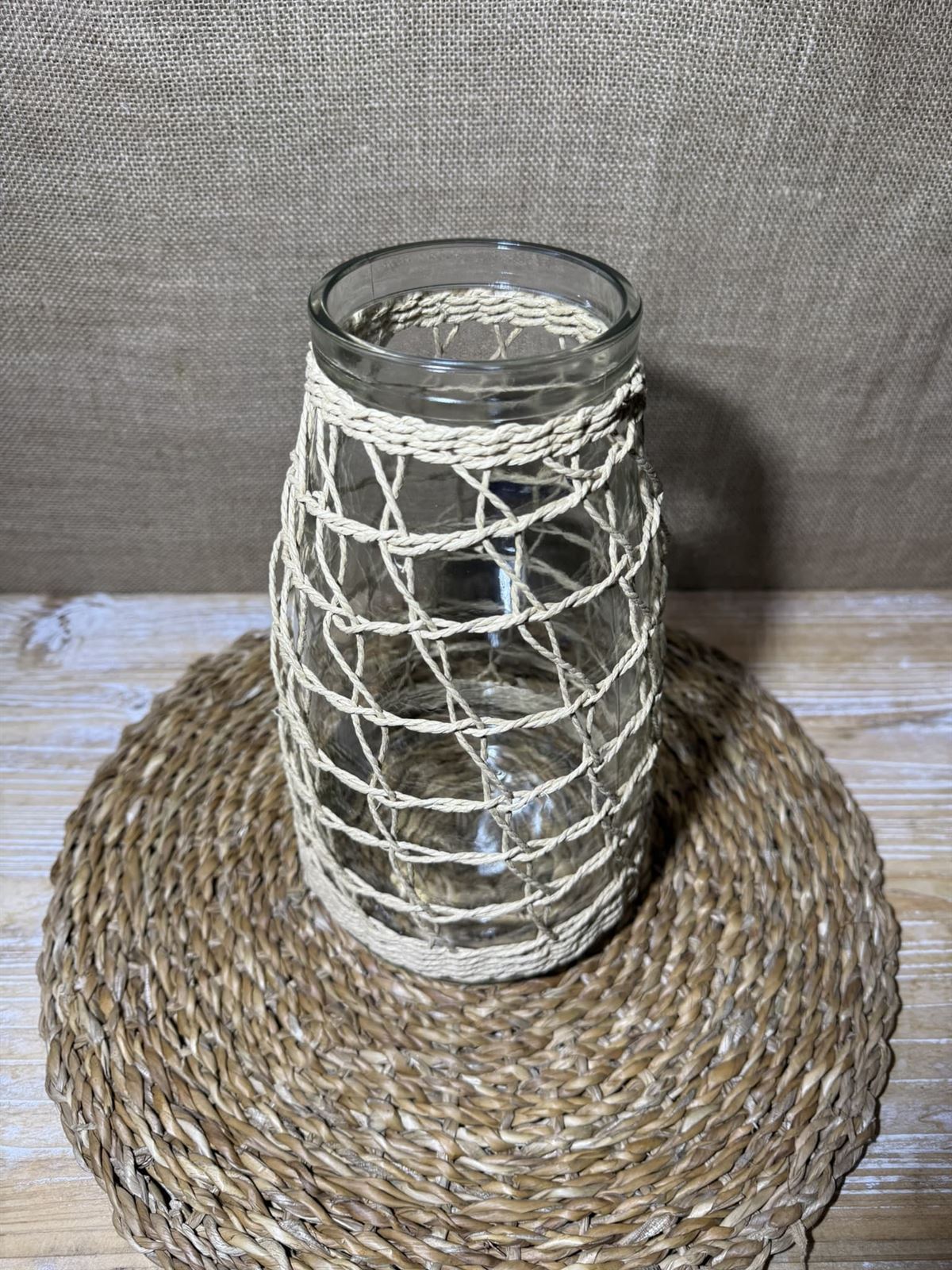 Jarrón de cristal con cuerdas de mimbre - Imagen 6