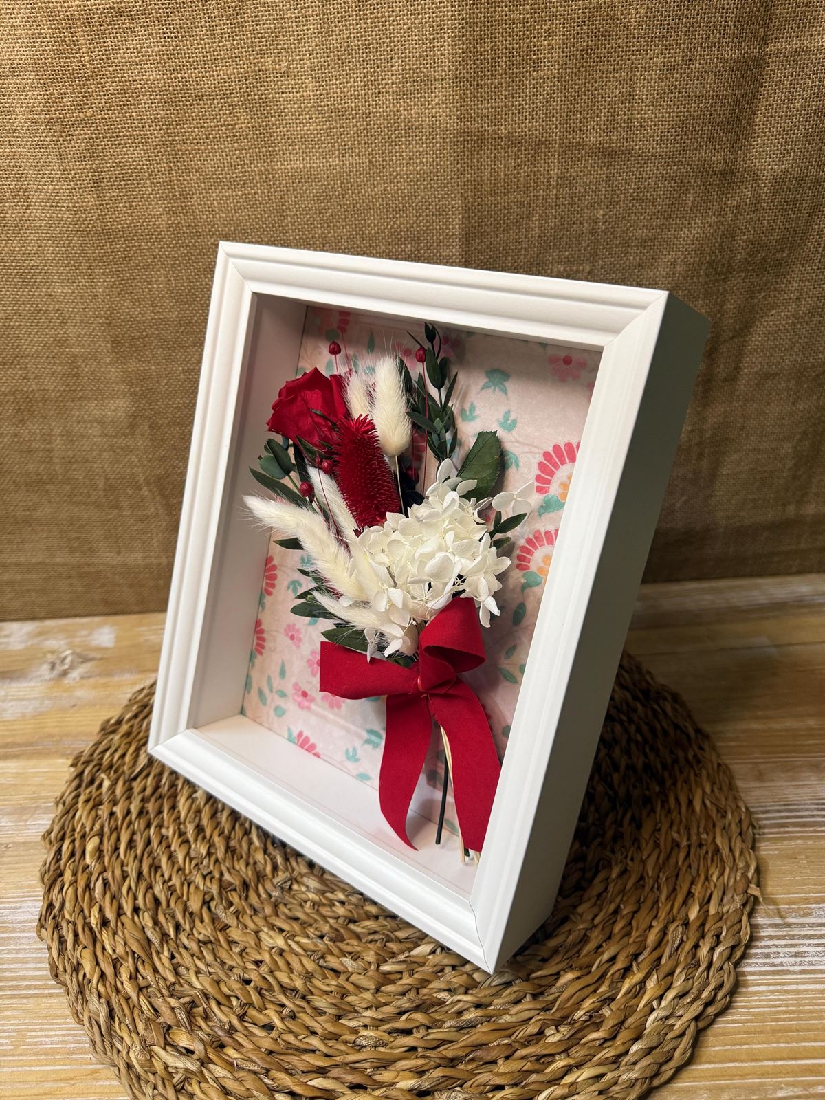Marco con relieve en tonos rojos - Imagen 3