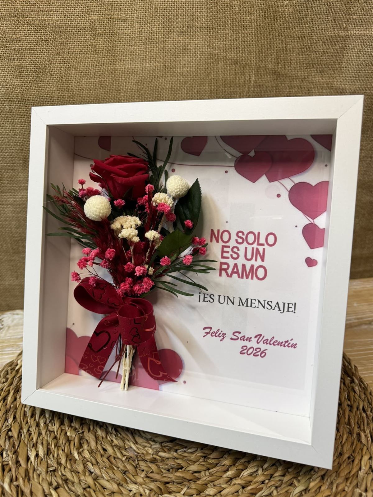 Marco en tonos rojos con frase (B) - Imagen 2