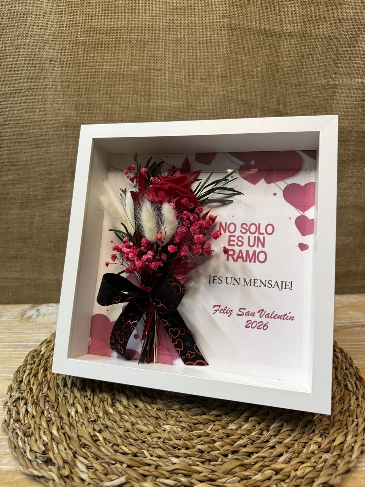 Marco en tonos rojos con frase (F) - Imagen 2