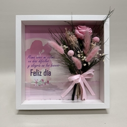 Marco en tonos rosa con frase - Imagen 1