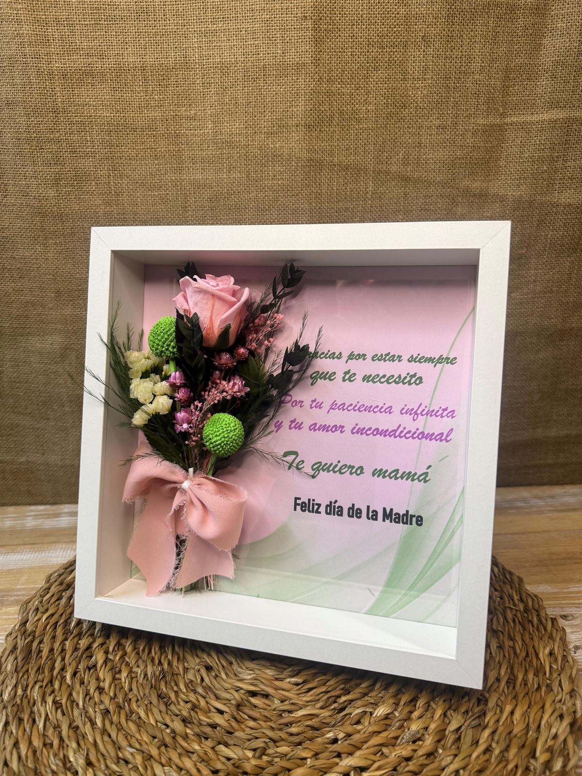 Marco en tonos rosa especial día de la madre - Imagen 1