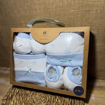 Patucos - Babero - Gorro - Manoplas - Imagen 2