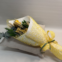 Ramo 1 rosa en tono amarillo - Imagen 1