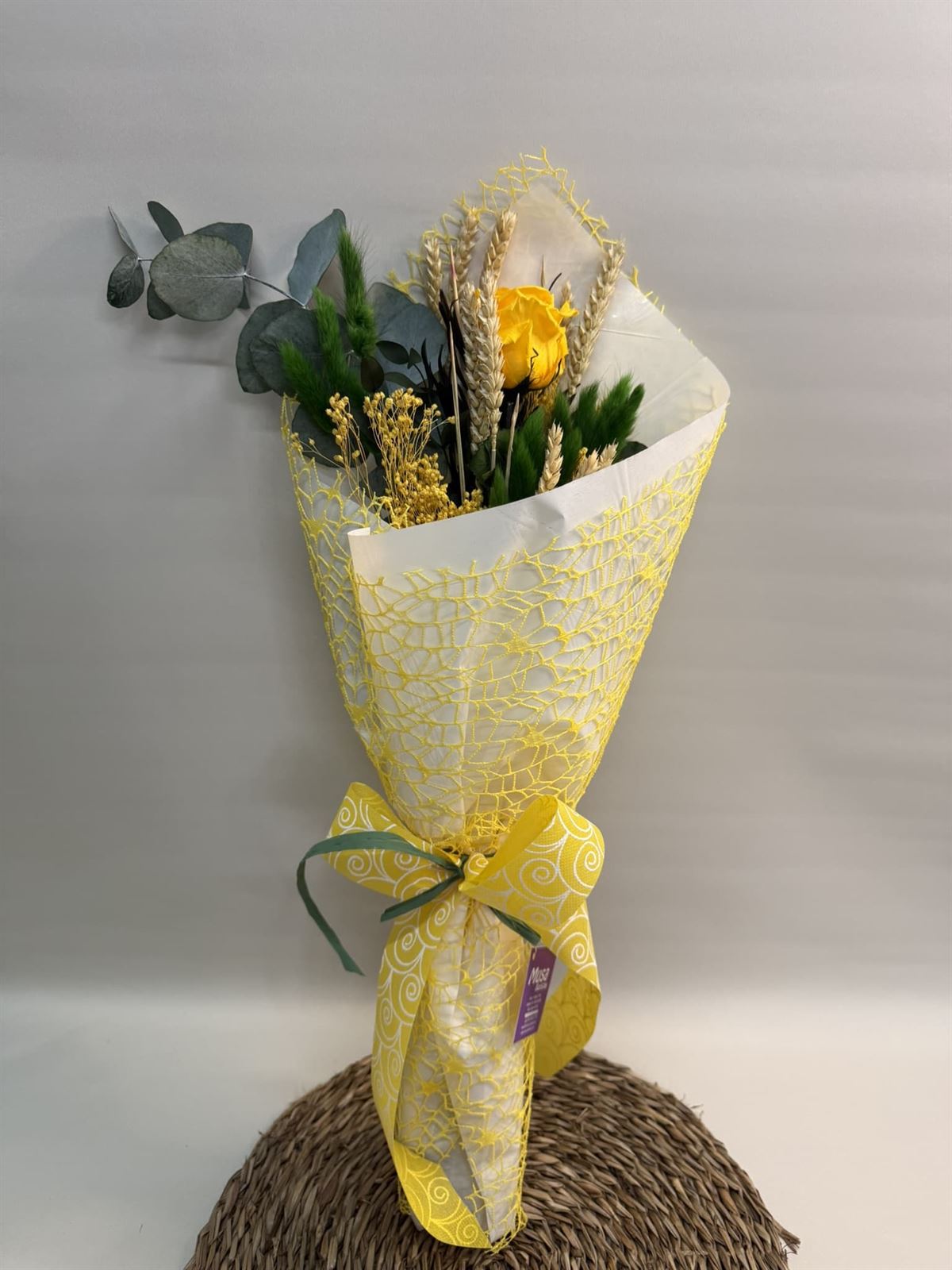 Ramo 1 rosa en tono amarillo - Imagen 3