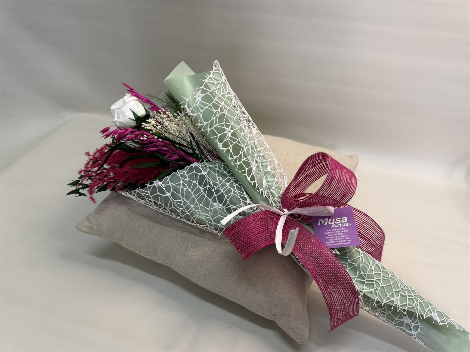 Ramo 1 rosa en tono blanco - Imagen 1