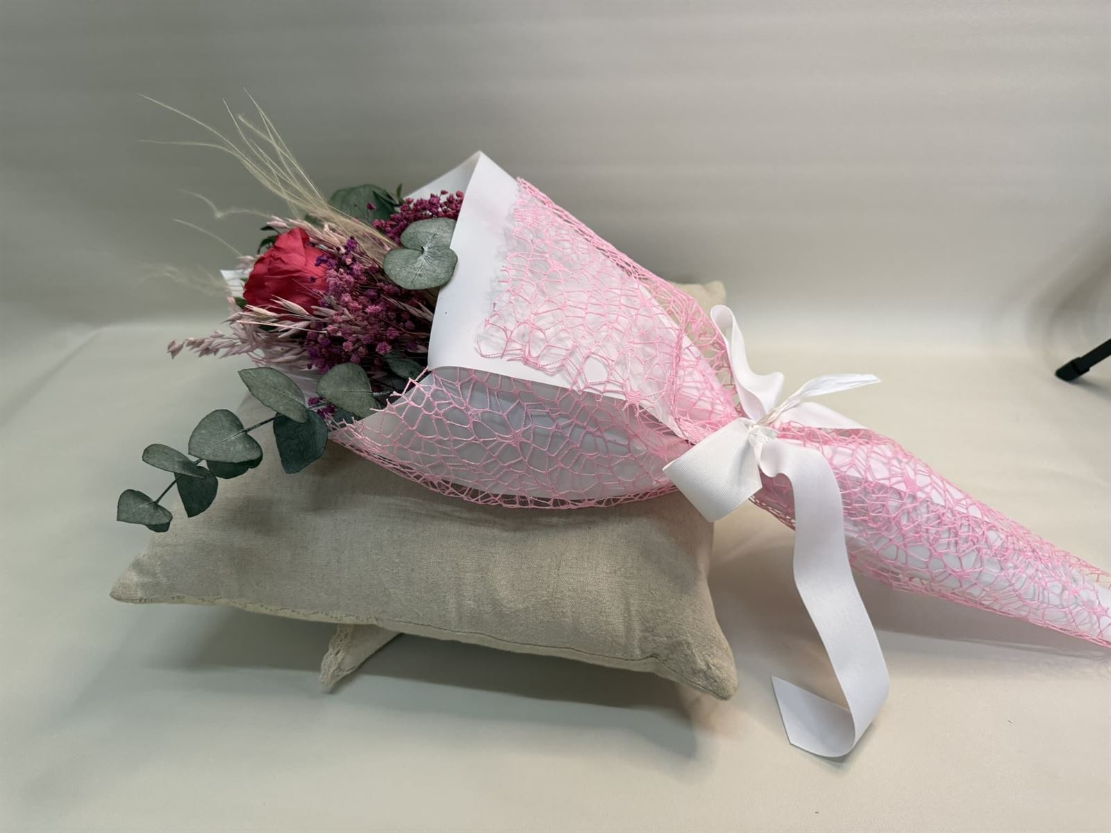 Ramo 1 rosa en tono fucsia - Imagen 3