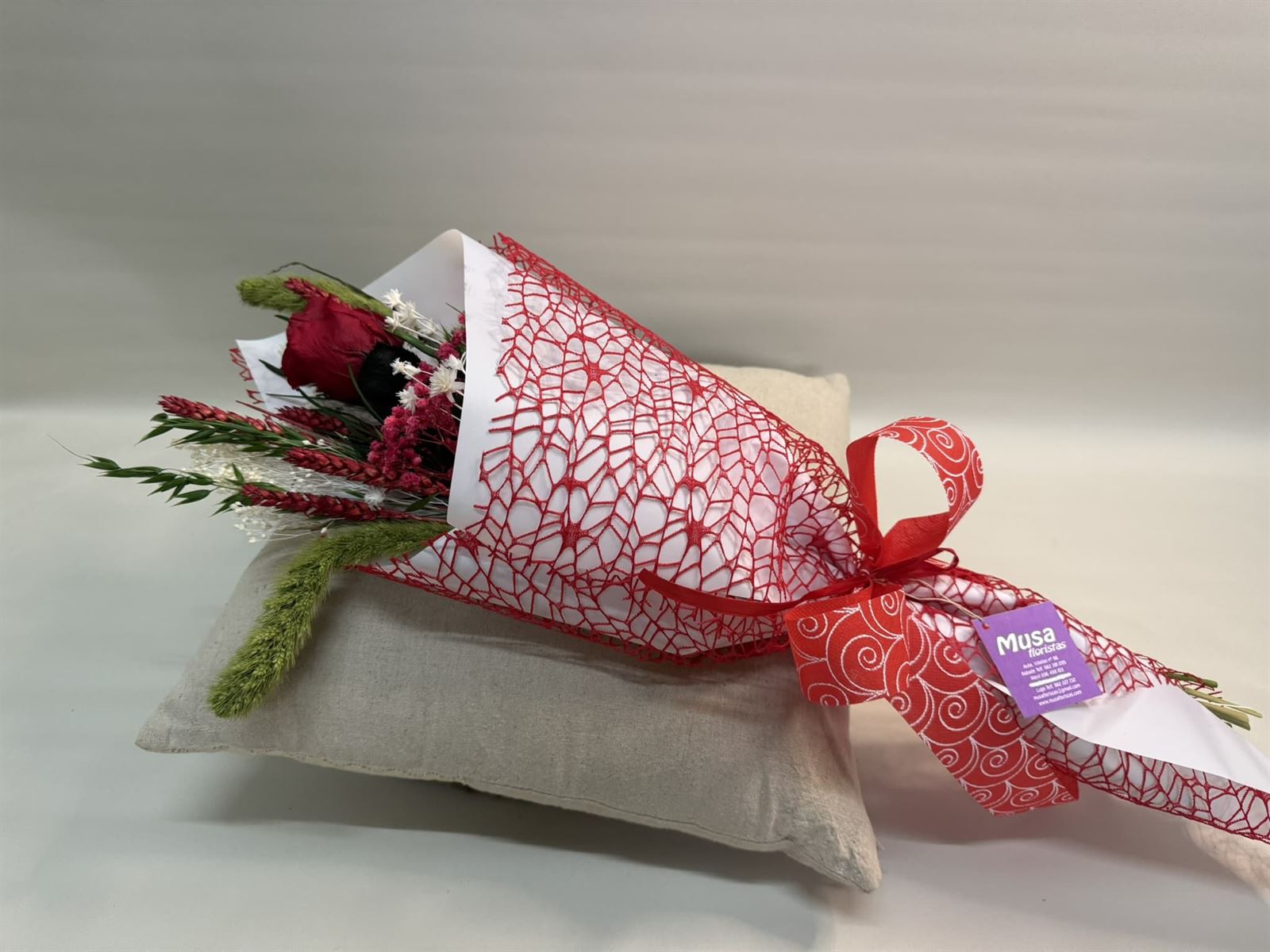 Ramo 1 rosa en tono roja - Imagen 3