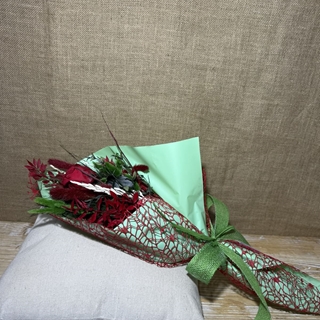 Ramo 1 rosa en tono rojo - Imagen 1