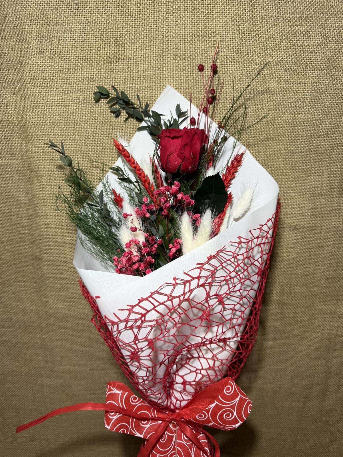 Ramo 1 rosa en tono rojo - Imagen 2