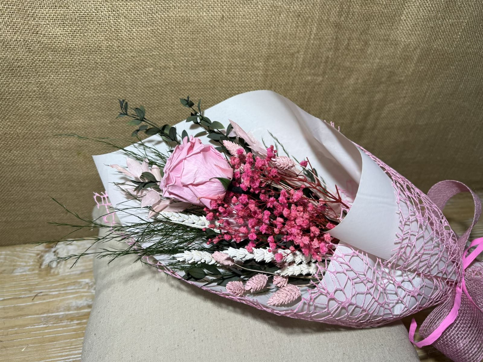 Ramo 1 rosa en tono rosa - Imagen 2