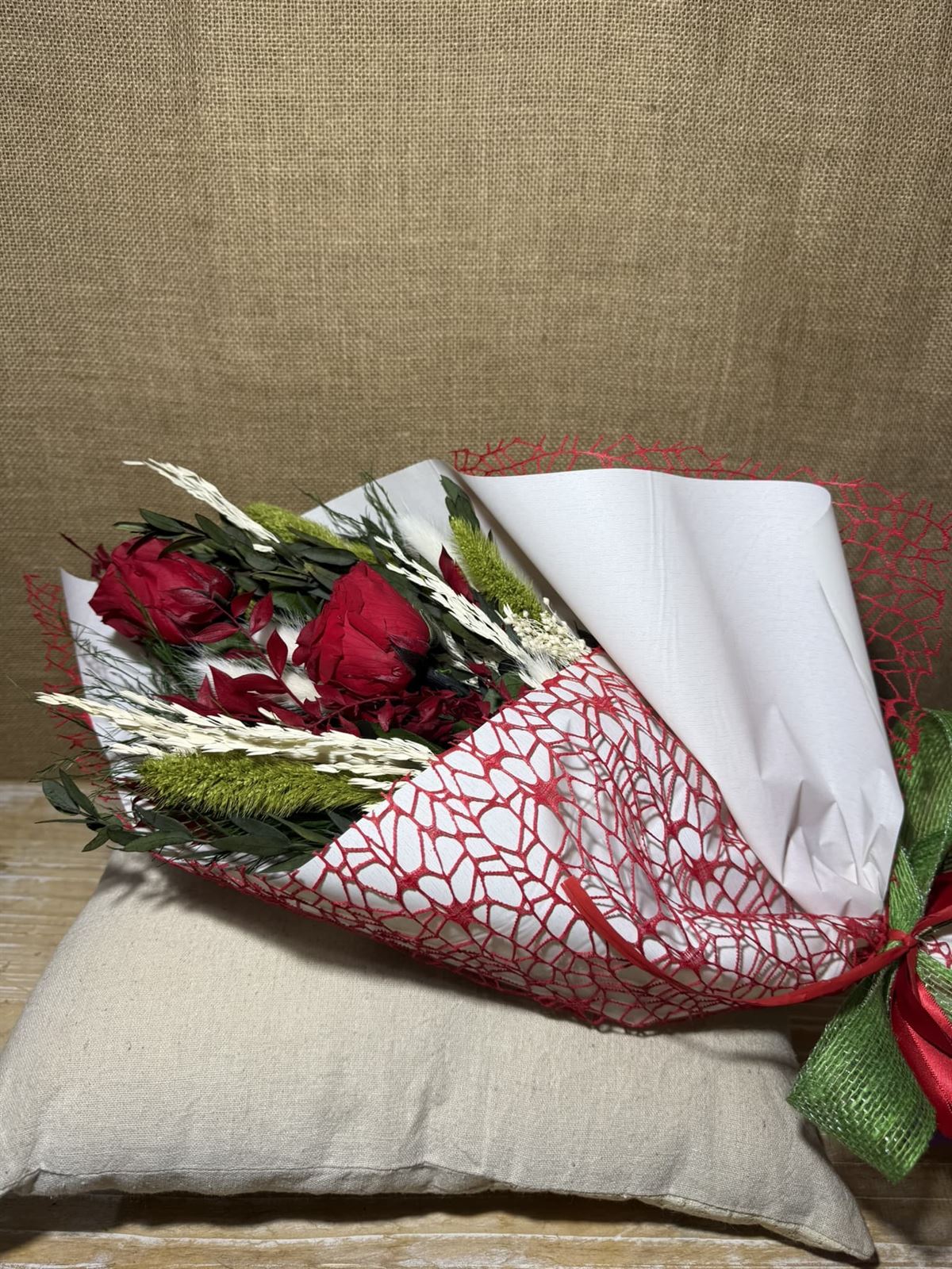 Ramo 2 rosa en tono rojo - Imagen 1