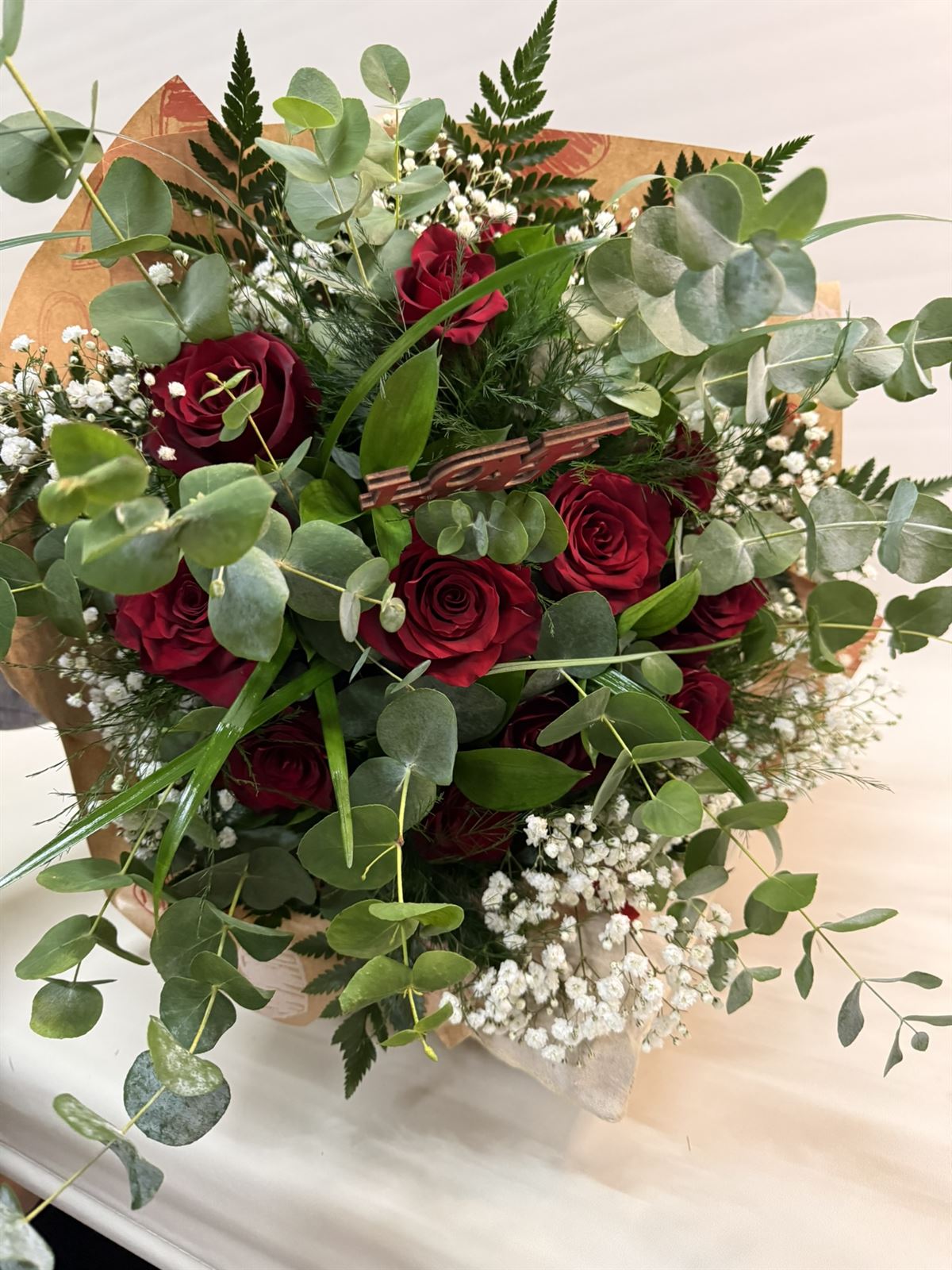 Ramo de 12 rosas rojas - Imagen 5