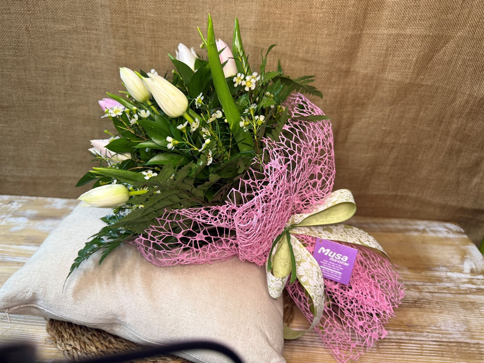 Ramo de tulipanes - Imagen 2