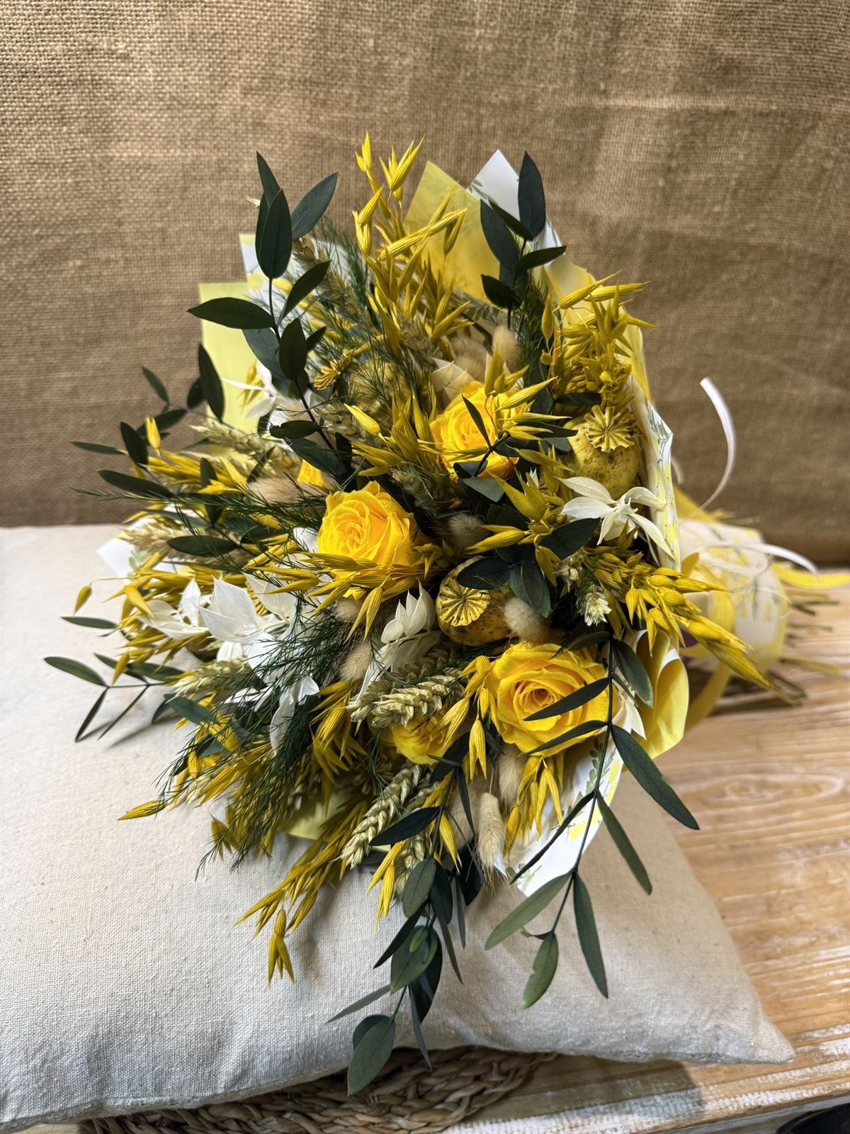 Ramo en tonos amarillos - Imagen 3