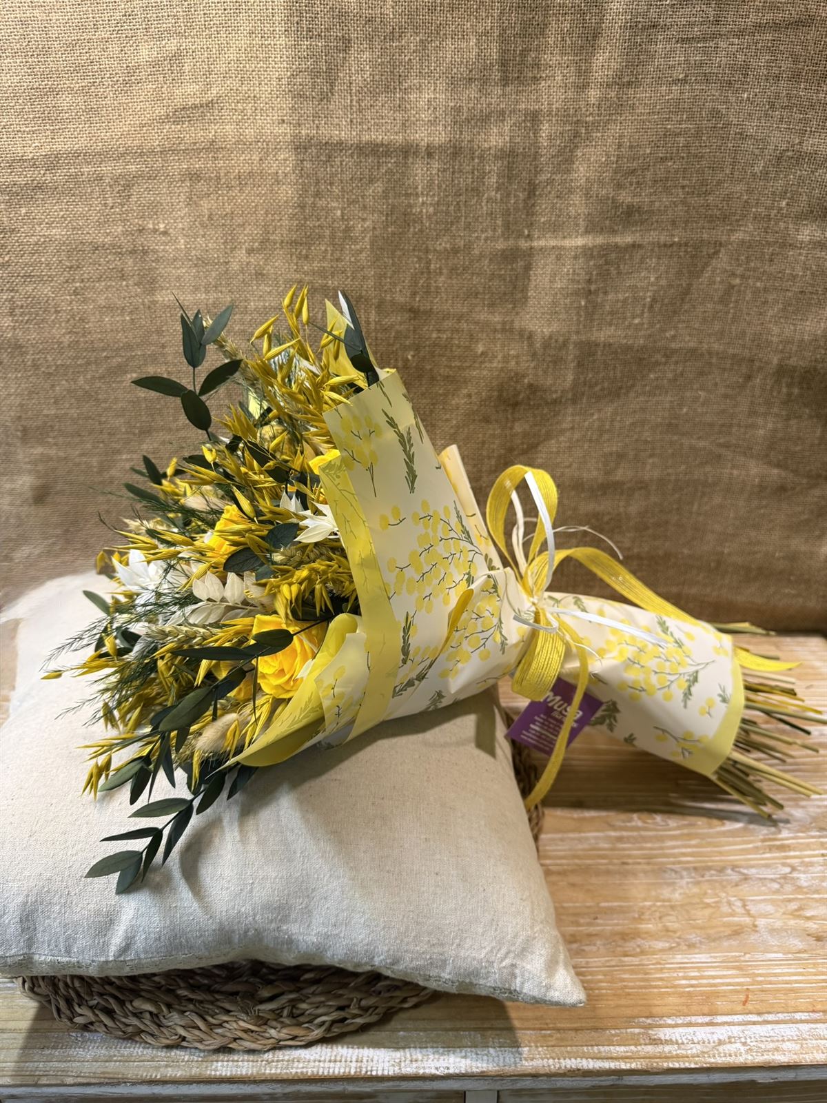 Ramo en tonos amarillos - Imagen 5