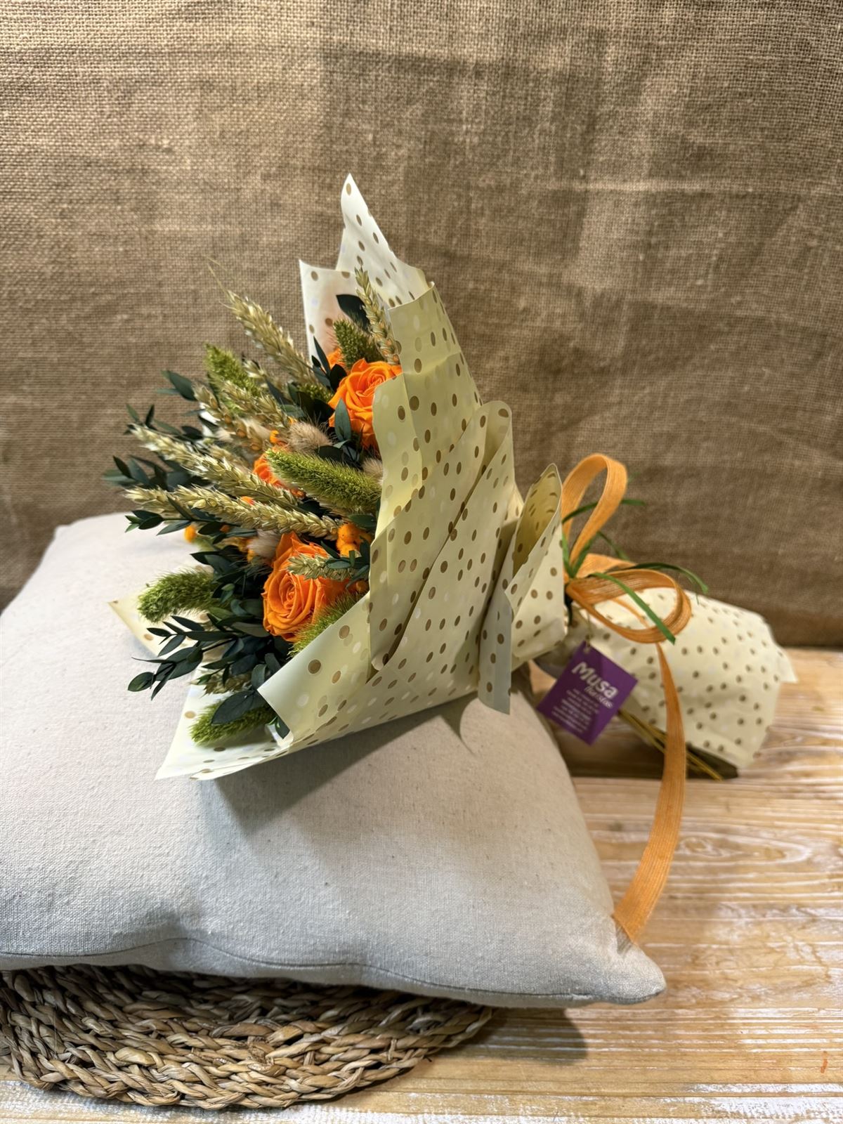 Ramo en tonos naranjas - Imagen 2