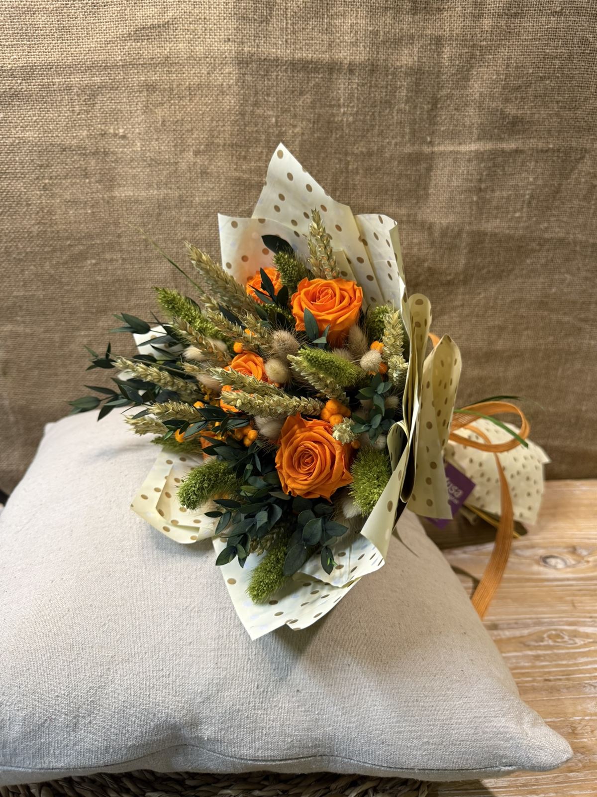 Ramo en tonos naranjas - Imagen 3
