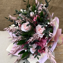 Ramo en tonos rosa - Imagen 1