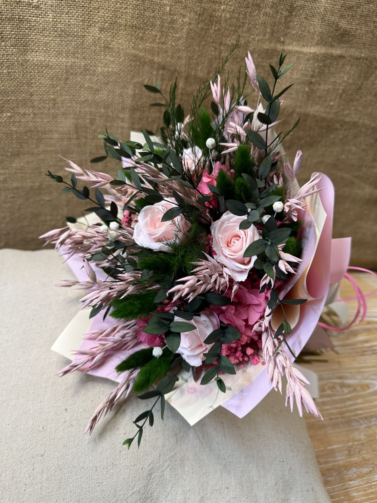 Ramo en tonos rosa - Imagen 2