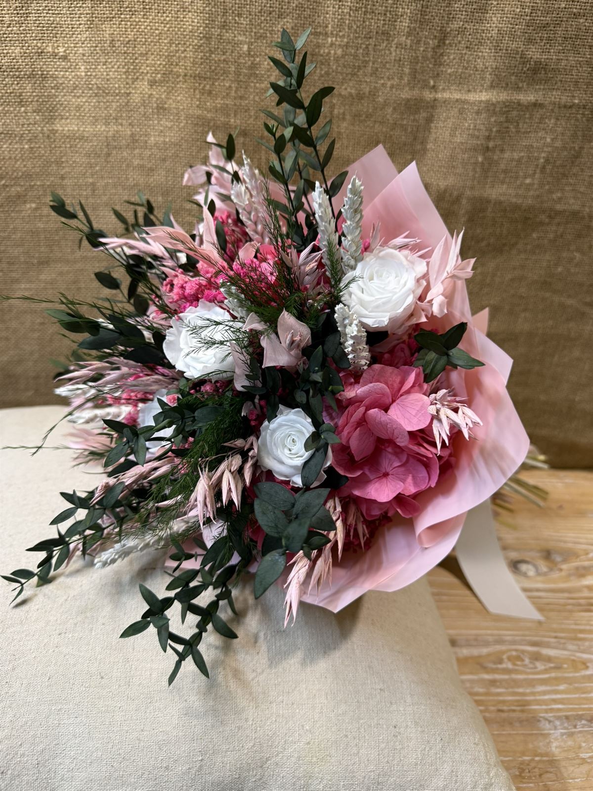 Ramo en tonos rosa - Imagen 2