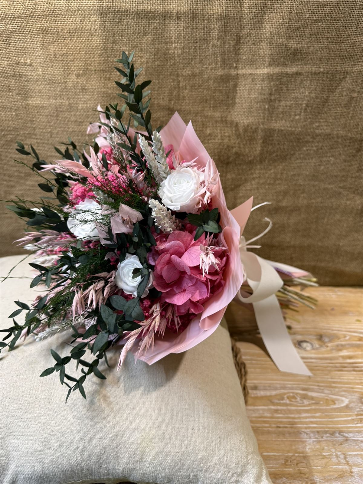 Ramo en tonos rosa - Imagen 4