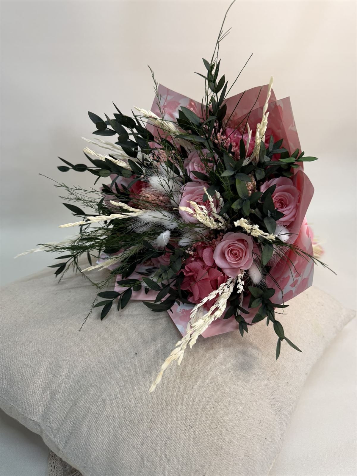 Ramo en tonos rosa - Imagen 1