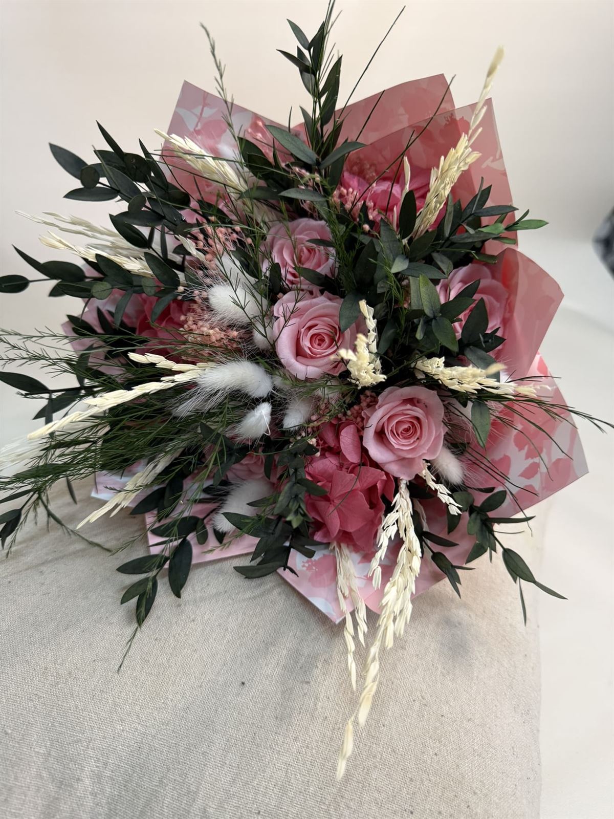 Ramo en tonos rosa - Imagen 3