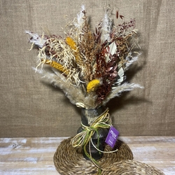 Ramo otoñal en un jarrón verdoso - Imagen 1