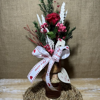 Ramo rojo en jarrón - Imagen 1