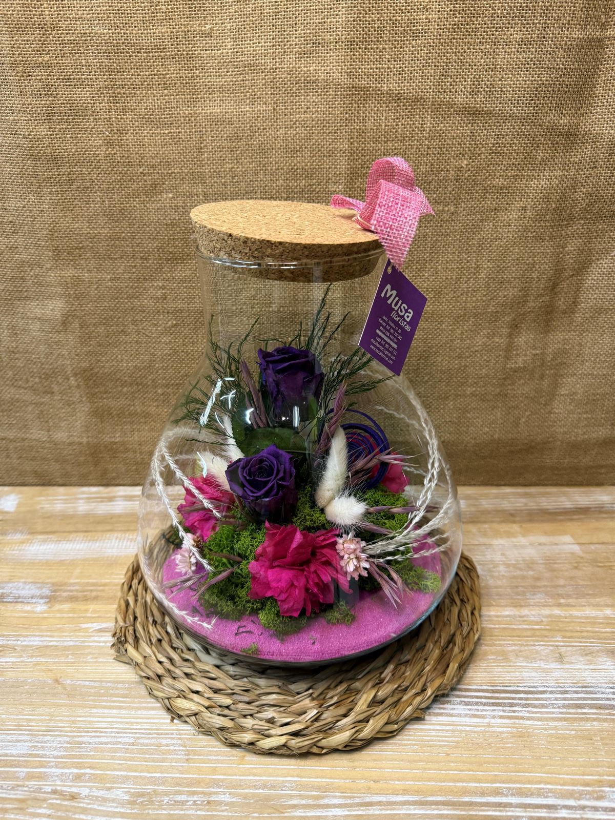 Terrarium con tapa de corcho en tonos lila y fucsia - Imagen 3