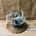 Terrarium en tonos azul claro - Imagen 1