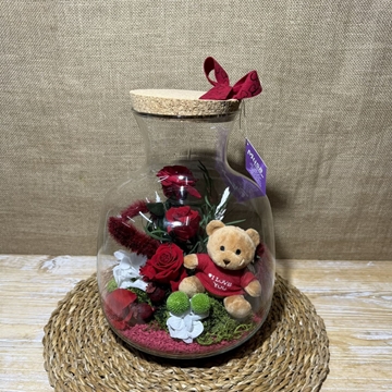 Terrarium en tonos rojos con peluche - Imagen 2